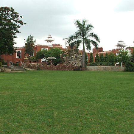 Oriental Palace Resorts Udaipur Exterior photo